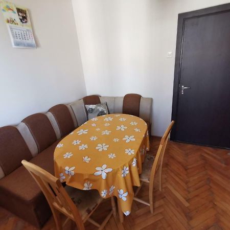 Mountain View Apartment Vratsa Bagian luar foto