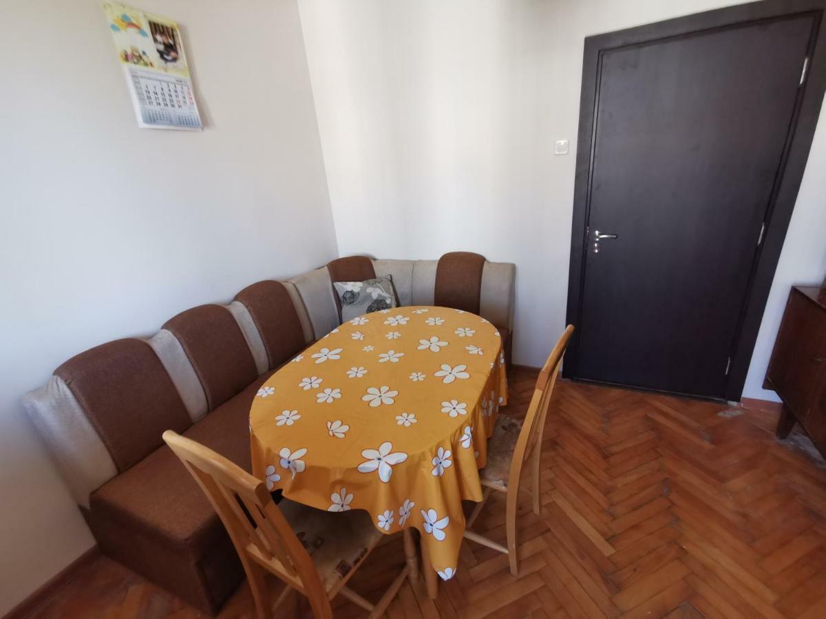 Mountain View Apartment Vratsa Bagian luar foto